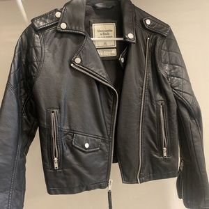 [Abercrombie] Vegan leather jacket